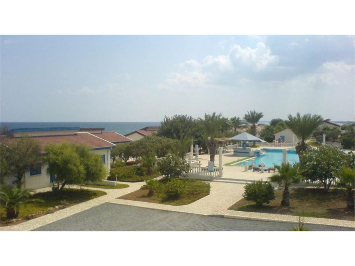 Long Beach Villas Famagusta  Exterior foto