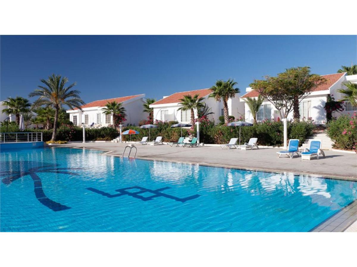 Long Beach Villas Famagusta  Exterior foto